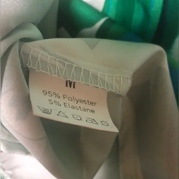 Floral lantern sleeve blouse - Picture 8 of 9